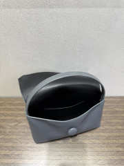 Uubags The Row Small Sally Leather Shoulder Bag In Blue 19x3.5x13.5cm - 6