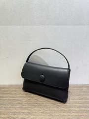 Uubags The Row Small Sally Leather Shoulder Bag In Black 19x3.5x13.5cm - 2