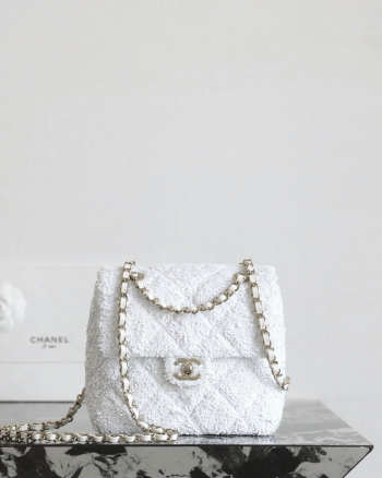 Uubags Chanel flap bag quilted sequins & gold-tone metal in white 17.5x19x7cm