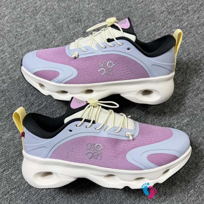 Uubags Loewe x On Cloudsolo sneaker in pink/grey - 1