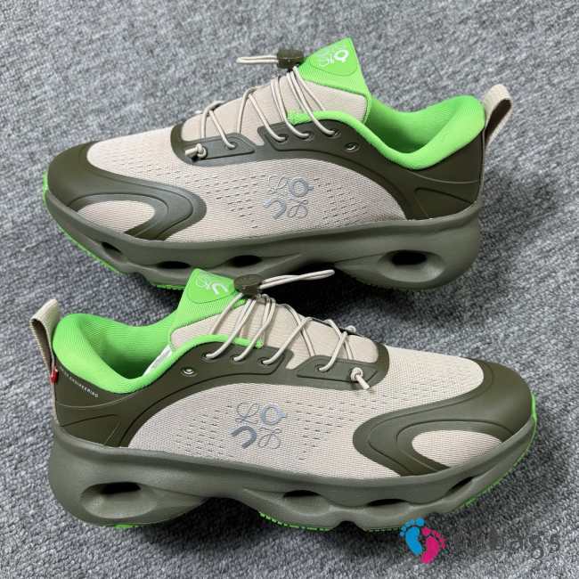 Uubags Loewe x On Cloudsolo sneaker in khaki green/sand - 1