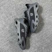 Uubags Loewe x On Cloudsolo sneaker in black - 3