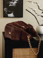 Uubags Chanel 25 Handbag Brown Mink Fur with Gold Hardware 30x26x14cm - 2