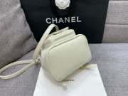 Uubags Chanel Backpack Grained Shiny Calfskin & Gold-Tone Metal White 18x19x12cm - 4