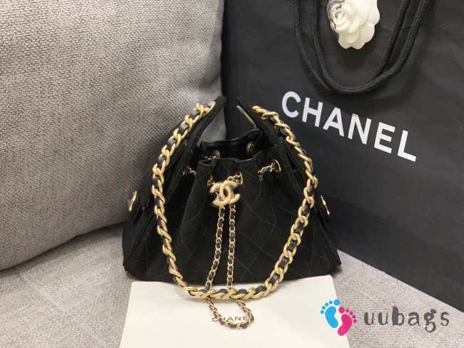 Uubags Chanel 25 Small Handbag Suede Calfskin & Gold Metal Black 22x22x11cm - 1