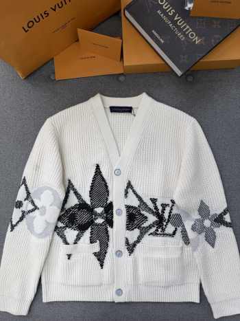 Uubags Louis Vuitton 1AJBX8 Wool Coat In Almond Milk Color