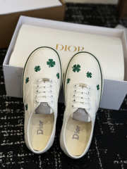 Uubags Dior Saltwind Sneaker White Cotton Embroidered with Bright Green Dior Clover Motif - 2