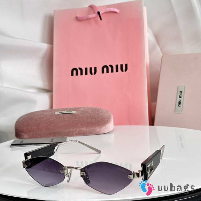 Uubags Miu Miu SMUA62 Logo sunglasses - 1