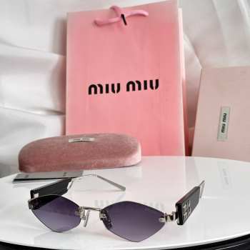 Uubags Miu Miu SMUA62 Logo sunglasses
