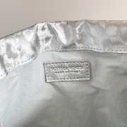 Uubags Bottega Veneta Small Dustbag Intrecciato Silver Lamina Satin Leather Pouch 21x16.6x1cm - 3