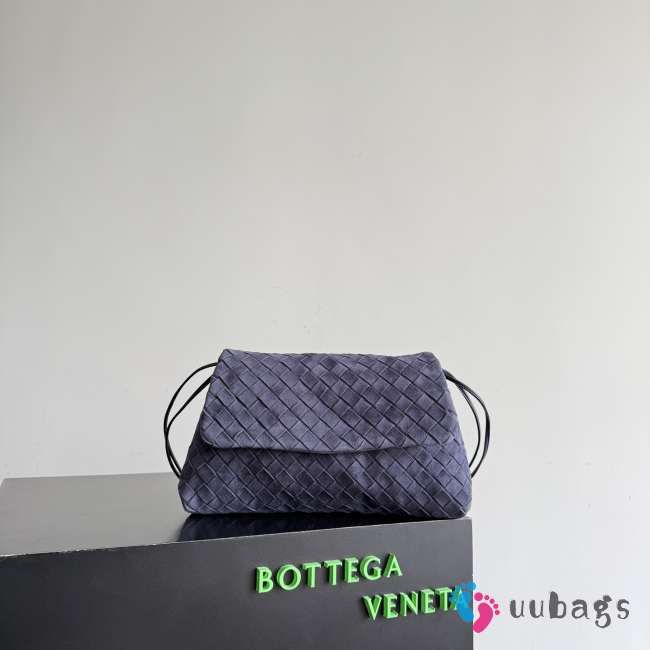 Uubags Bottega Veneta Giorno Pouch in Intrecciato Suede In Cloudy Indigo/Gravel 33x19x8cm - 1