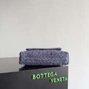 Uubags Bottega Veneta Giorno Pouch in Intrecciato Suede In Cloudy Indigo/Gravel 33x19x8cm - 5