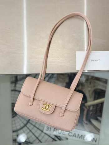 Uubags Chanel mini clutch with leather strap in light pink 17x4x12cm