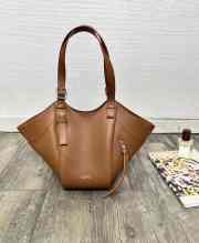 Uubags Loewe Hammock flip bag in caramel classic calfskin 15x22.5x21cm - 3