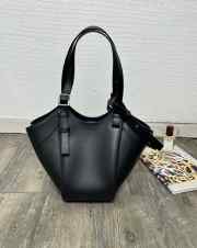 Uubags Loewe Hammock flip bag in black classic calfskin 15x22.5x21cm - 5