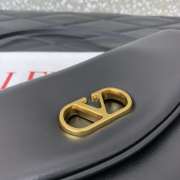 Uubags Valentino Garavani Vain Clutch Bag In Black Shiny Calfskin 23.5x12x3cm - 3