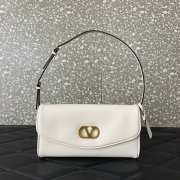 Uubags Valentino Garavani Vain Clutch Bag In White Shiny Calfskin 23.5x12x3cm - 1