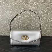 Uubags Valentino Garavani DeVain Small Shoulder Bag in Silver Laminated Nappa Leather 23.5x12x3cm - 1