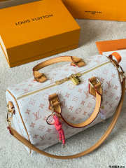 Uubags Louis Vuitton Speedy Soft 30 Lucky Monogram Dune/Pink Bag 30x21x17cm - 4