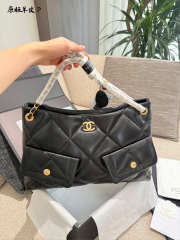 New Arrivals 2026 Chanel shopping bag in shiny lambskin & gold-tone metal 35cm - 5