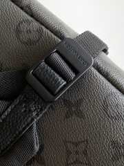 Uubags Louis Vuitton M26765 Discovery Cargo Backpack 30x39x19cm - 4