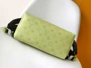 Uubags Louis Vuitton M14076 Discovery Slim Backpack Lemon Yellow 28x38x13cm - 5