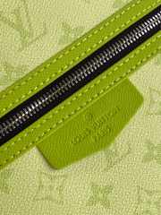 Uubags Louis Vuitton M14076 Discovery Slim Backpack Lemon Yellow 28x38x13cm - 2