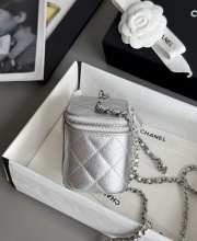 Uubags Chanel Small Vanity With Chain Silver-Tone Metal Silvery 8.5x11x7cm - 3