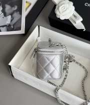 Uubags Chanel Small Vanity With Chain Silver-Tone Metal Silvery 8.5x11x7cm - 5