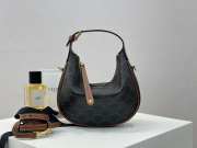 Uubags Teen Celine Lulu Bag In Tan Triomphe Canvas And Calfskin 21x24x5cm - 1