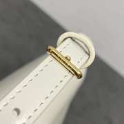 Uubags Celine Diane Triomphe Shoulder Bag Calfskin Leather White 24x8x11.5cm - 2