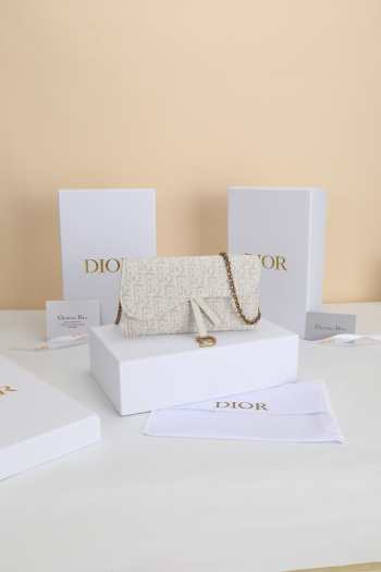 Uubags Dior Saddle Long Wallet With Chain In White Dior Oblique Jacquard 19x9.5x3cm