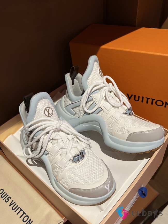 Uubags Louis Vuitton LV Archlight Sneaker In Light Blue - 1