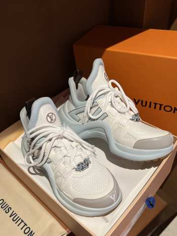 Uubags Louis Vuitton LV Archlight Sneaker In Light Blue
