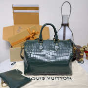 Uubags Louis Vuitton N89779 Speedy P9 Bandoulière 30 Bag Matte Crocodile Leather In Cardamom Green 32x22.5x18cm - 2