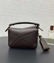Uubags Loewe mini Featherlight Puzzle bag in dark chestnut nappa lambskin 18x12.5x7.5cm - 5