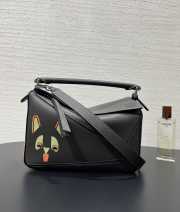 Uubags Loewe Futurist Cat small Puzzle bag in dark taupe classic calfskin 24x16x10cm - 4