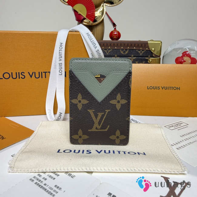Uubags Louis Vuitton M12855 Porte-Carte Magnet Card Holder Grey 6.5x9.5x0.5cm - 1