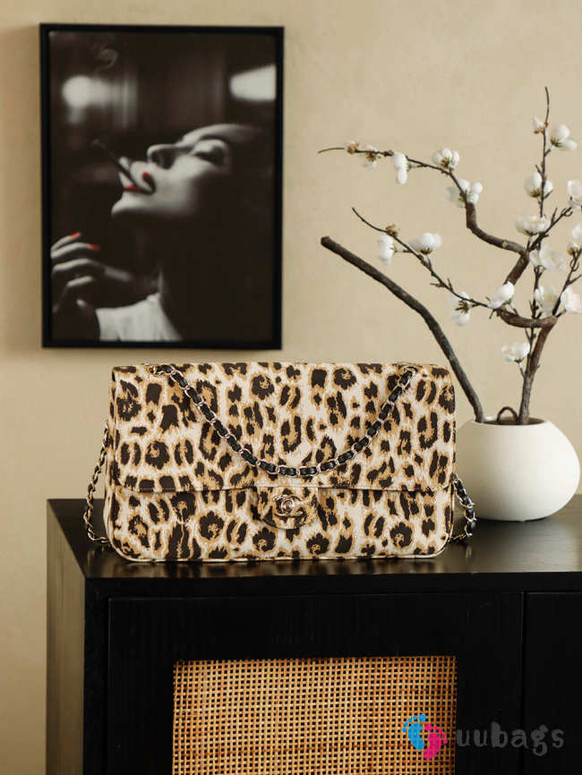 Uubags Chanel CC Classic Flap Leopard Pattern Bag 18x33x8cm - 1