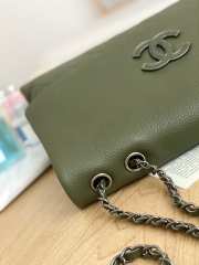 Uubags Chanel CC Quilted Lambskin Flap Shoulder Bag In Green 32x7.5x19cm - 2
