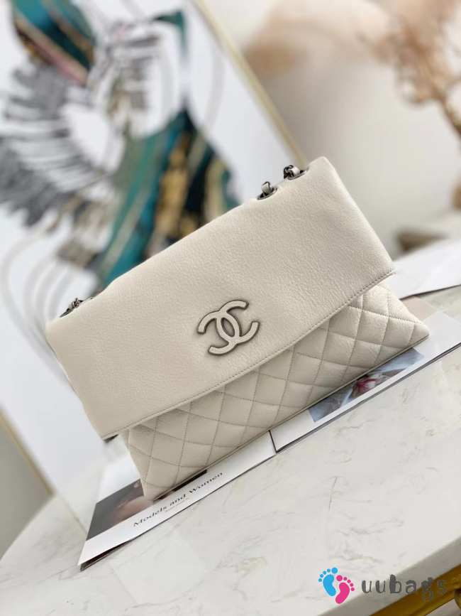 Uubags Chanel CC Quilted Lambskin Flap Shoulder Bag In Off-white 32x7.5x19cm - 1