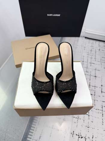 Uubags Gianvito Rossi Rania 85 crystal-embellished mules in black