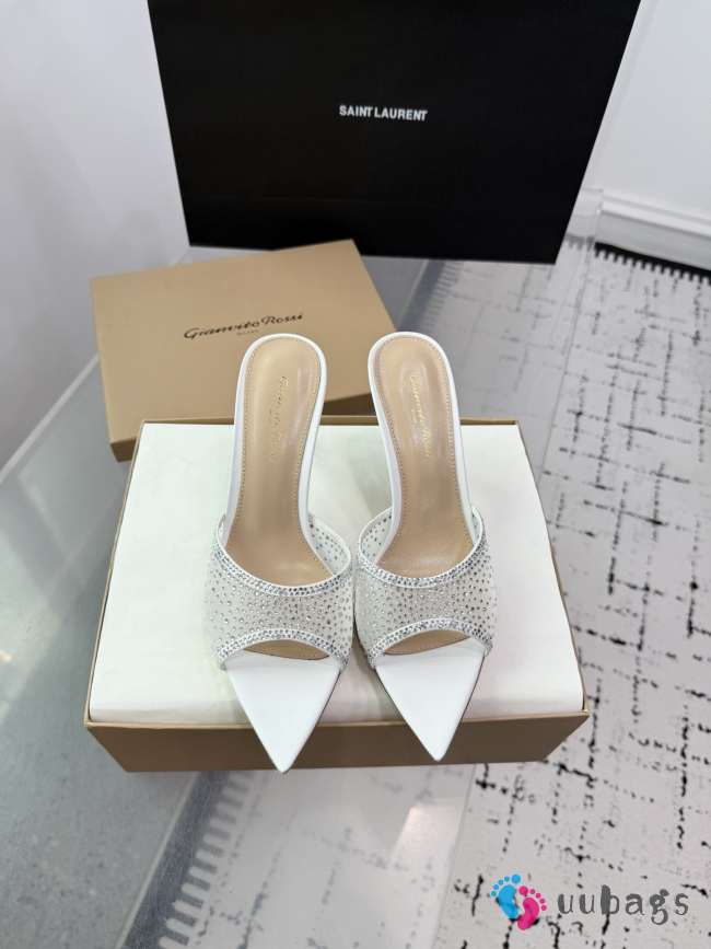 Uubags Gianvito Rossi Rania 85 crystal-embellished mules in white - 1