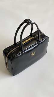 Uubags Miu Miu large Beau bag in black patent leather 35x22x12cm - 6