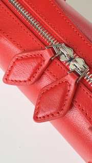 Uubags Alaia Le Teckel small patent leather shoulder bag in red 28x10x8cm - 5