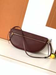 Uubags Celine Little Halfmoon Soft Triomphe In Burgundy Supple Shiny Lambskin 25x13x5cm - 5