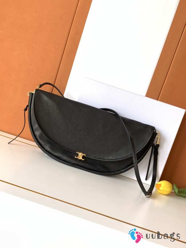 Uubags Celine Little Halfmoon Soft Triomphe In Black Supple Shiny Lambskin 25x13x5cm - 1