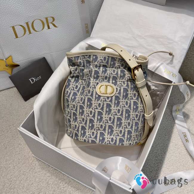 Uubags Dior 30 Montaigne Mini Bucket Bag with Drawstring 16x18.5x13cm - 1