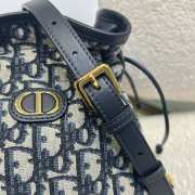 Uubags Dior 30 Montaigne Mini Bucket Bag with Drawstring In Blue 16x18.5x13cm - 5