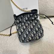 Uubags Dior 30 Montaigne Mini Bucket Bag with Drawstring In Blue 16x18.5x13cm - 4